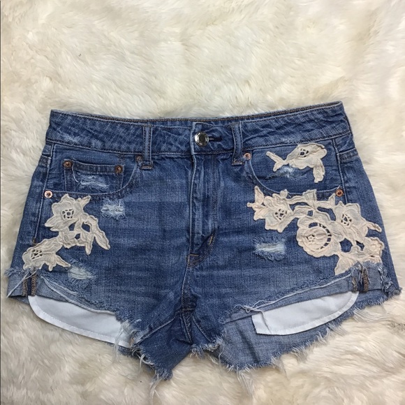 American eagle distressed short shorts size 6 - Picture 1 of 5